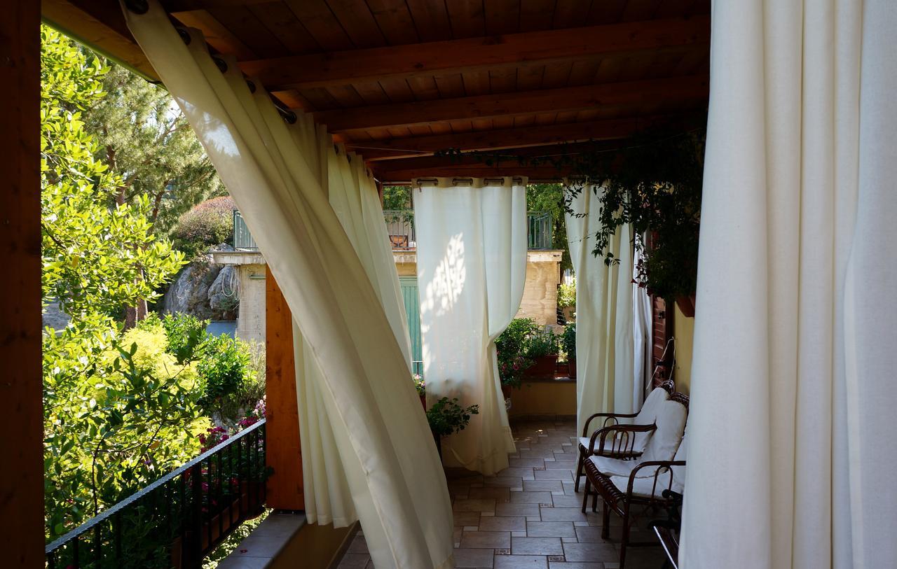 B&B Lo Sparviero Civita Exterior foto